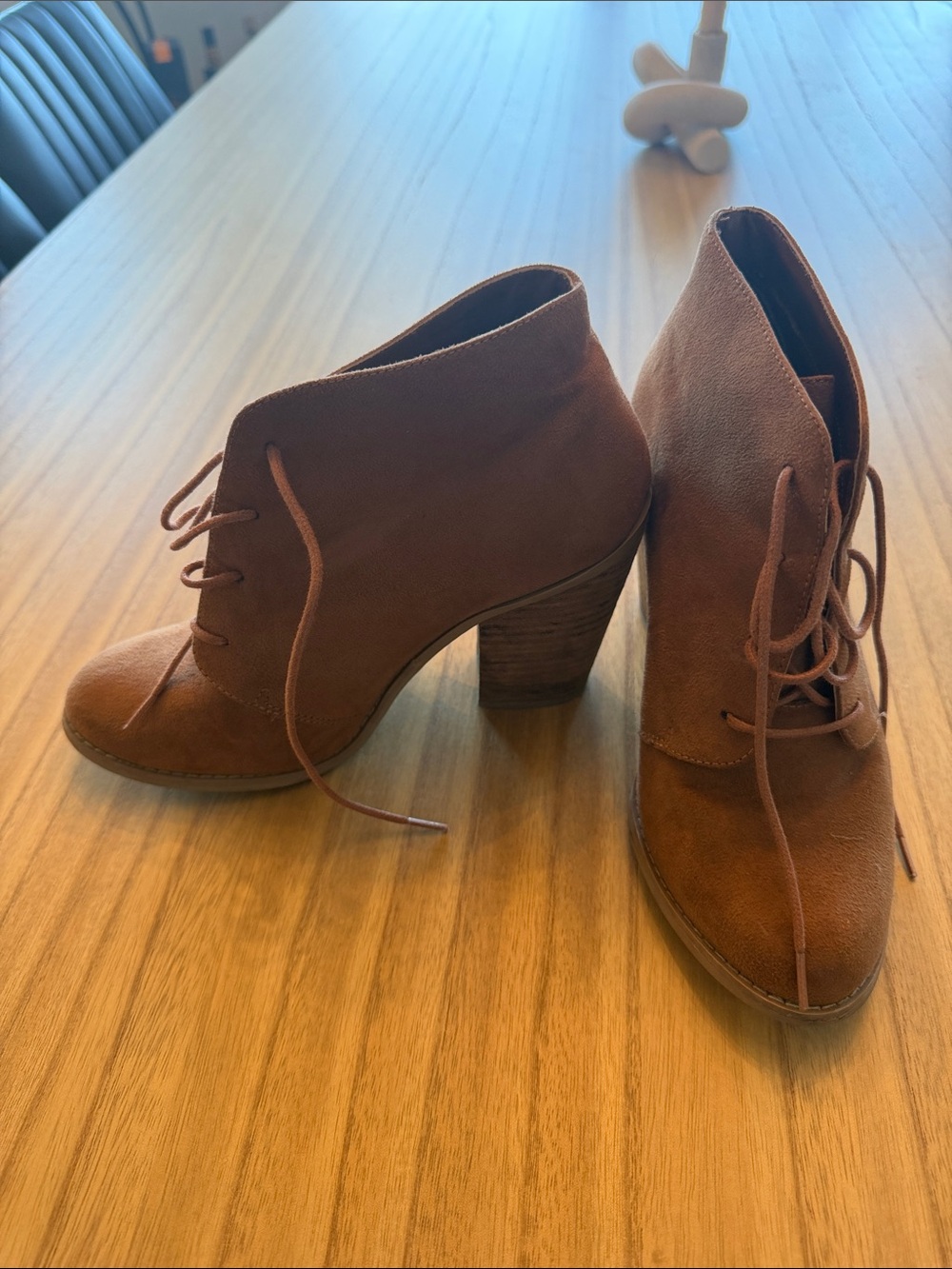 Women’s Lace-Up Ankle Boot in Brown
